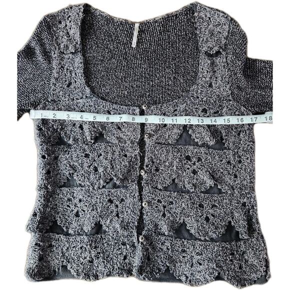 Free People Silk Blend Gray Knit Crochet Cardigan Size M Boho Fairy Whimsy - Picture 7 of 8